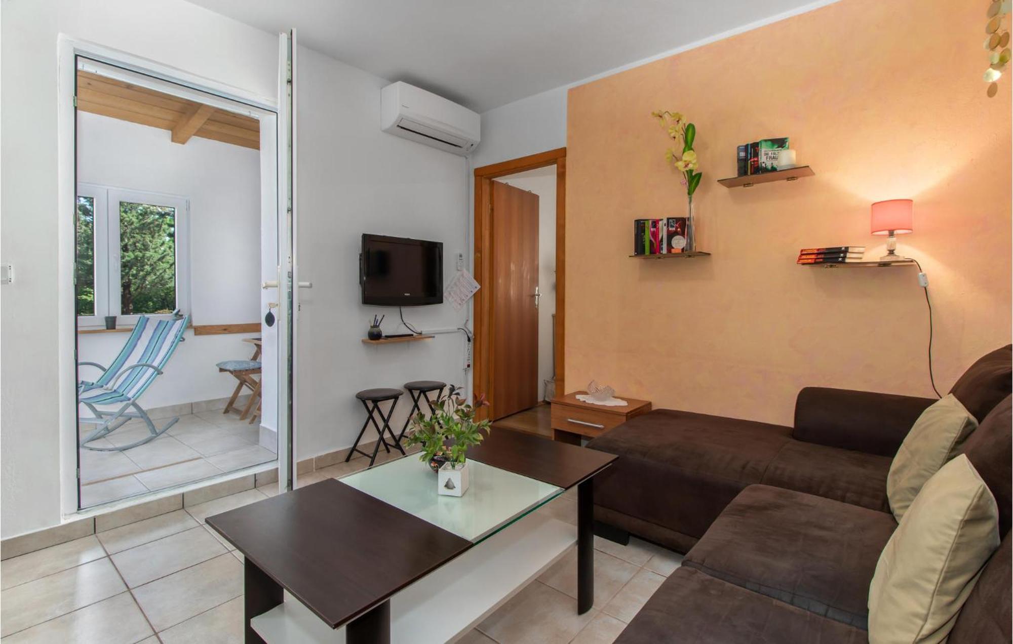 Nice Apartment In Smrika With Kitchen מראה חיצוני תמונה