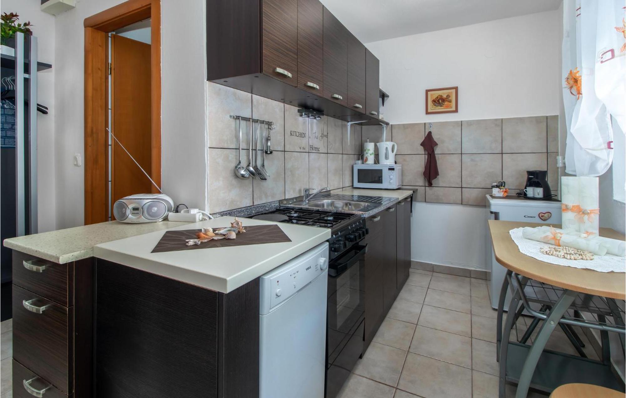 Nice Apartment In Smrika With Kitchen מראה חיצוני תמונה